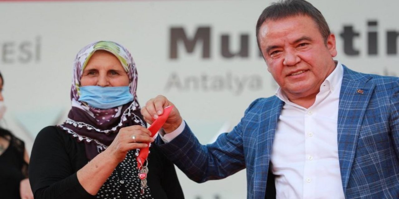 Antalya Büyükşehir Belediye Başkanı Muhittin Böcek’in testi pozitif çıktı