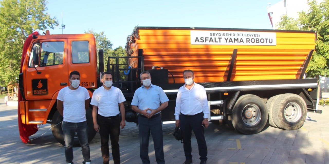 Seydişehir’de asfalt yama işleri sürüyor