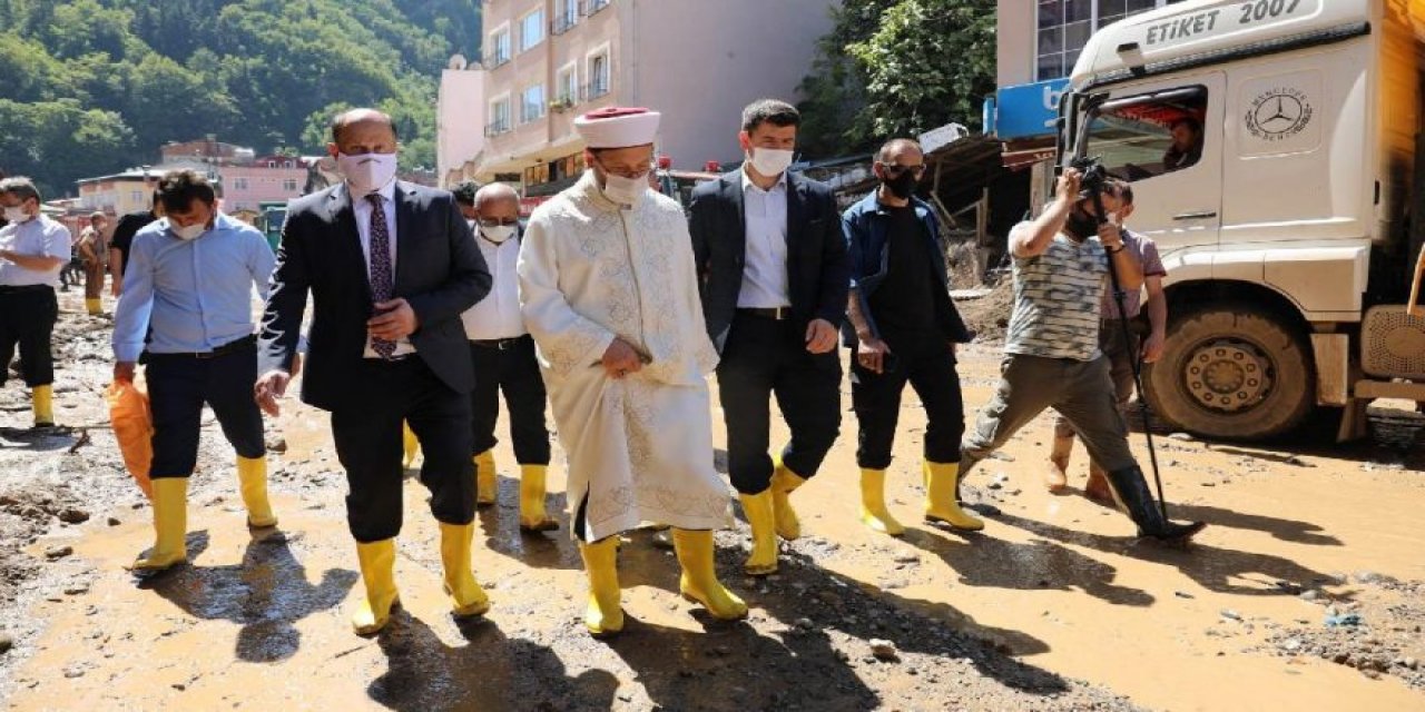 Diyanet İşleri Başkanı Erbaş selde hasar gören camileri inceledi