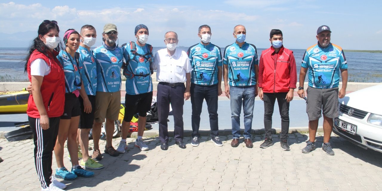 Dört sporcu Zafer Bayramı için Beyşehir Gölü'nde buluştu