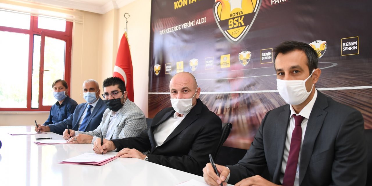 Konya Büyükşehir Belediyespor Aziz Bekir ile anlaştı
