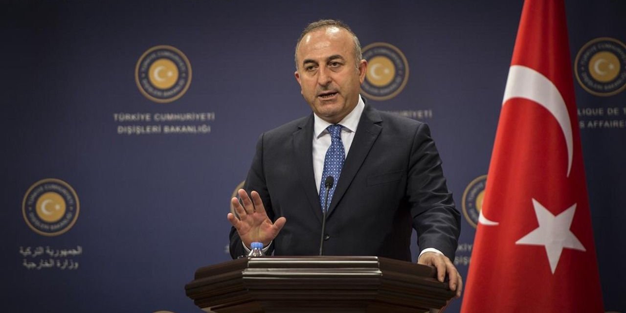 Çavuşoğlu'ndan flaş açıklama: Yunanistan'ı Fransa kışkırtıyor