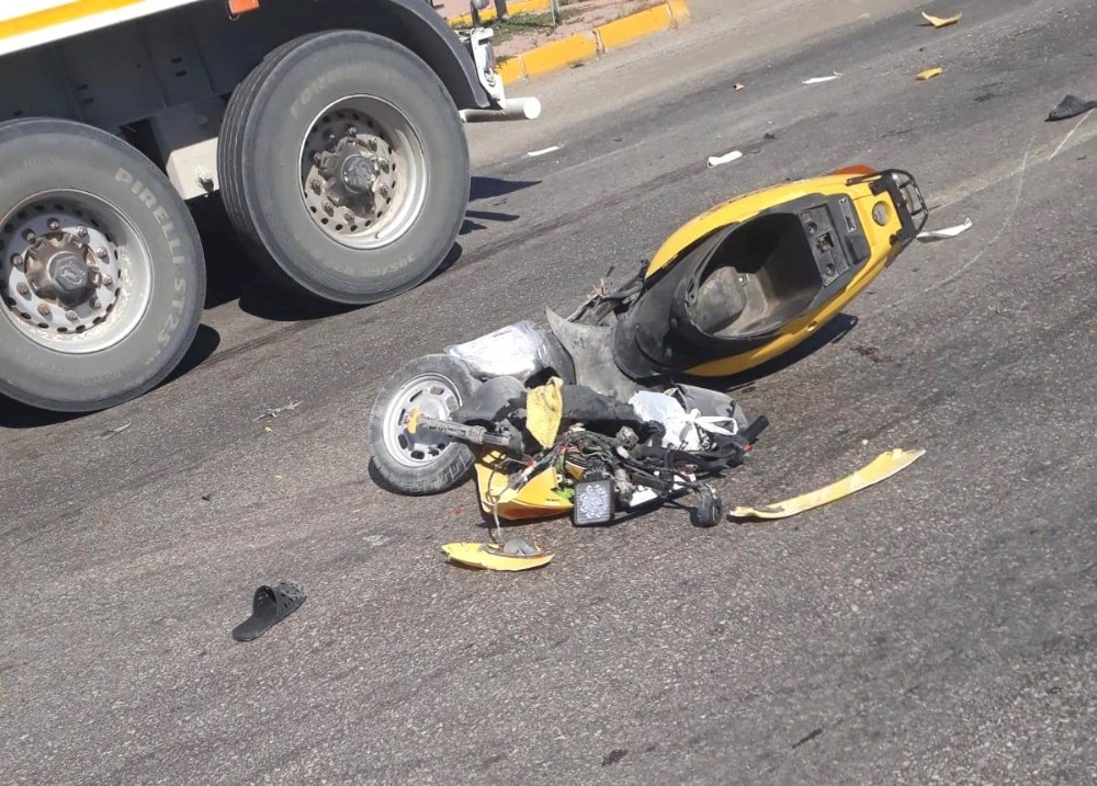 Tırla çarpışan motosikletteki 4 yaşındaki çocuk hayatını kaybetti