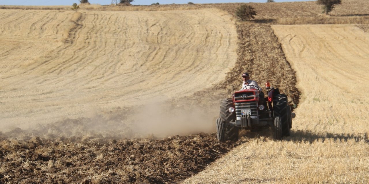 Beyşehir'de çiftçilerin yeni ekim sezonu hazırlıkları başladı