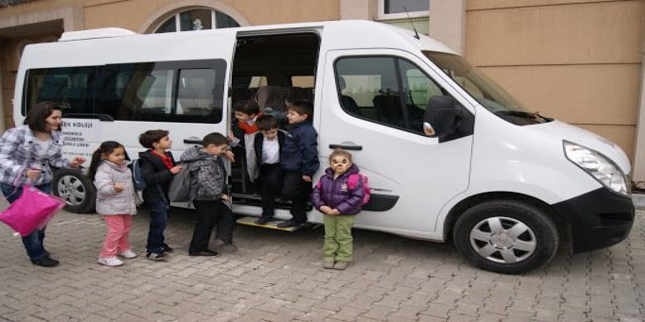 Bilim Kurulu Üyesi velileri uyardı: Servislerde bulaşma fazla olabilir