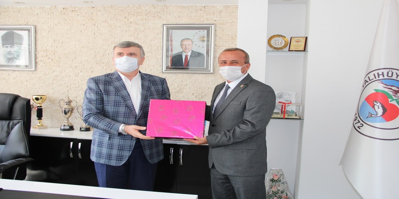 Konya Milletvekili Tahir Akyürek Yalıhüyük'ü ziyaret etti