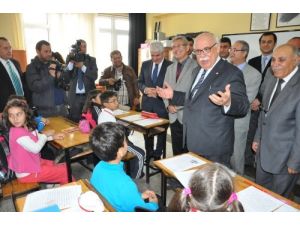 Bakan Avcı: Hep Marş Olmaz, Çocuklara Türkü De Öğretin