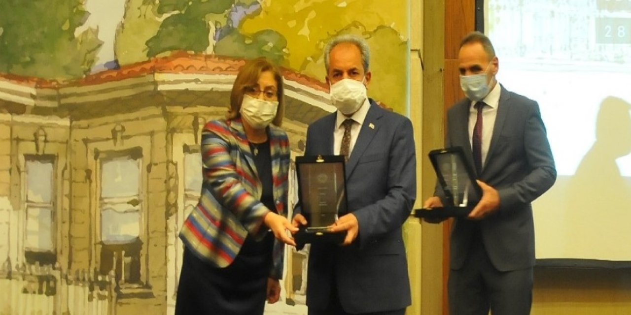 Akşehir Belediyesine uygulama ödülü