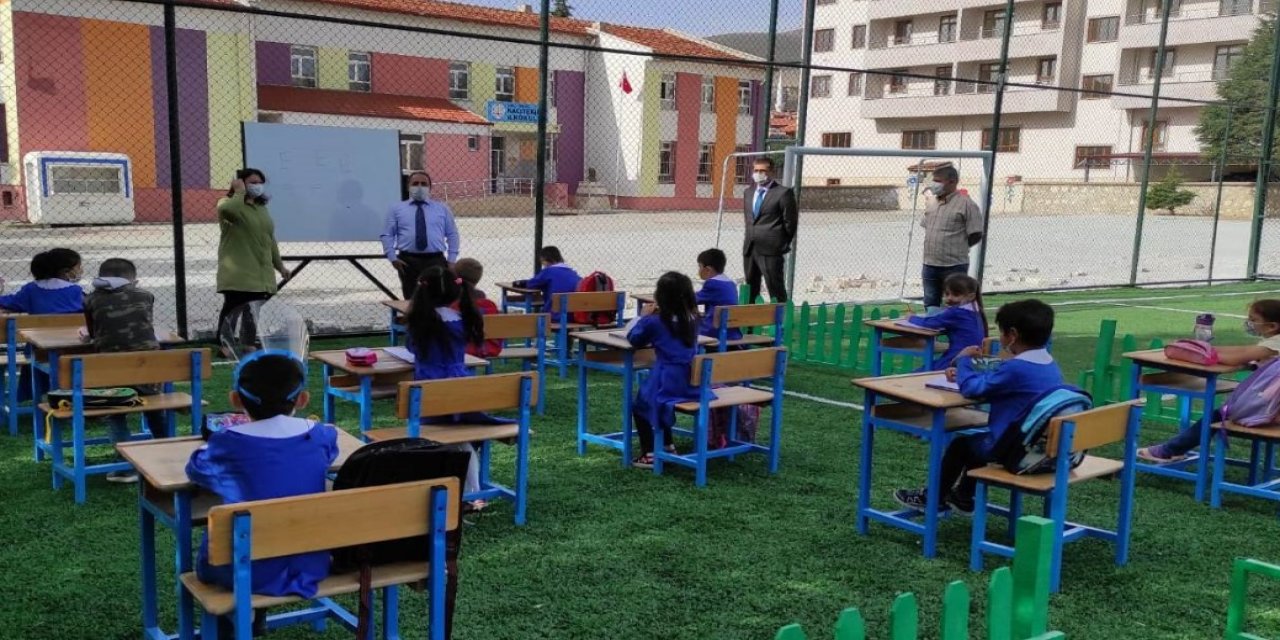 Yunak'ta 'Açık Sınıf' uygulaması