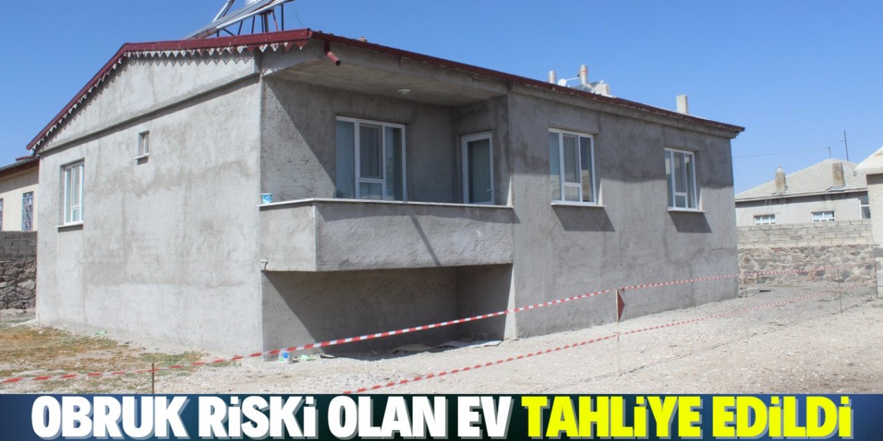 Konya'da obruk riskine karşı bir ev tahliye edildi