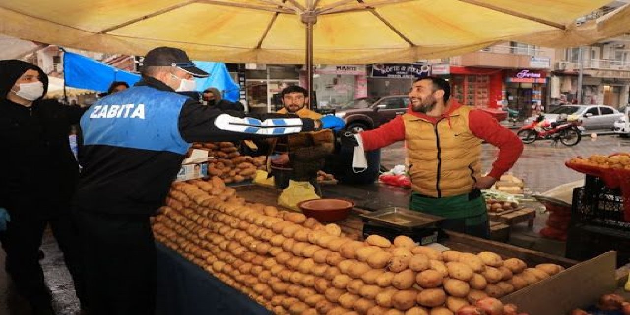 Maske takmayan pazarcı yandı! Para cezası bile hafif kalacak...