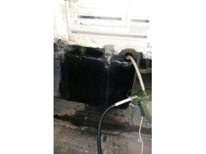 2 Ton 470 Litre Kaçak Akaryakıt Ele Geçirildi, 6 Şüpheli Gözaltına Alındı