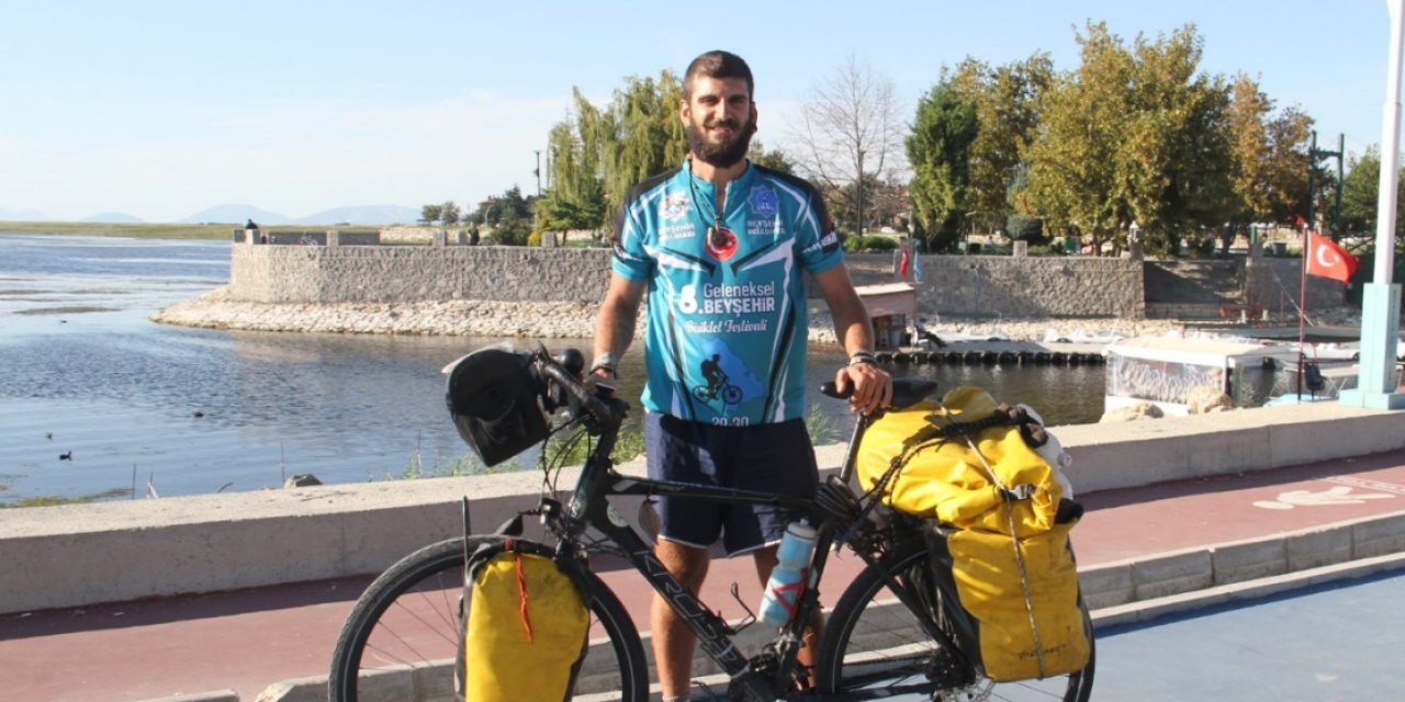 İspanyol bisikletçi Beyşehir'de mola verdi