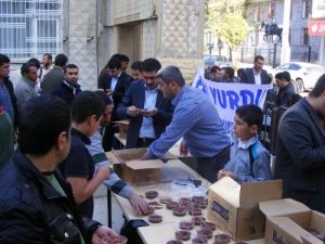 Feza Yurdu 2 Bin 500 Kişiye Aşure Dağıttı