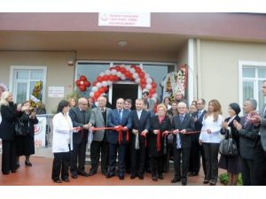 Manisa'da Hayırseverler Aile Sağlığı Merkezi Yaptırdı