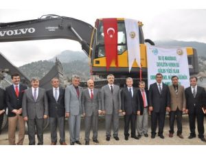 Osmaniye Valisi Oduncu Kadirli’de Törenlere Katıldı