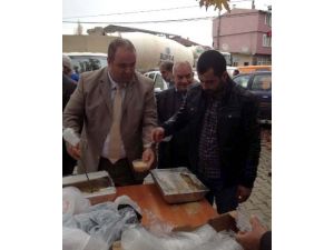 Görükle Tarım Kredi, Aşure Dağıttı