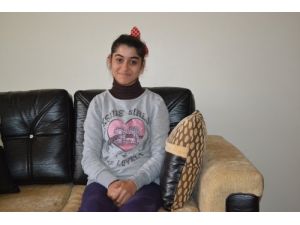 Diyarbakırlı Gülnur, Tedavi Olup Normal Yaşama Dönmeyi Bekliyor