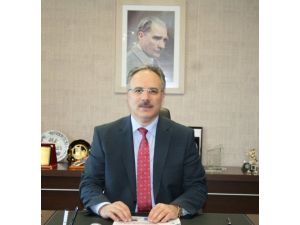 Canik Başarı Üniversitesi Rektörü, Öğretmenler Günü’nü Kutladı