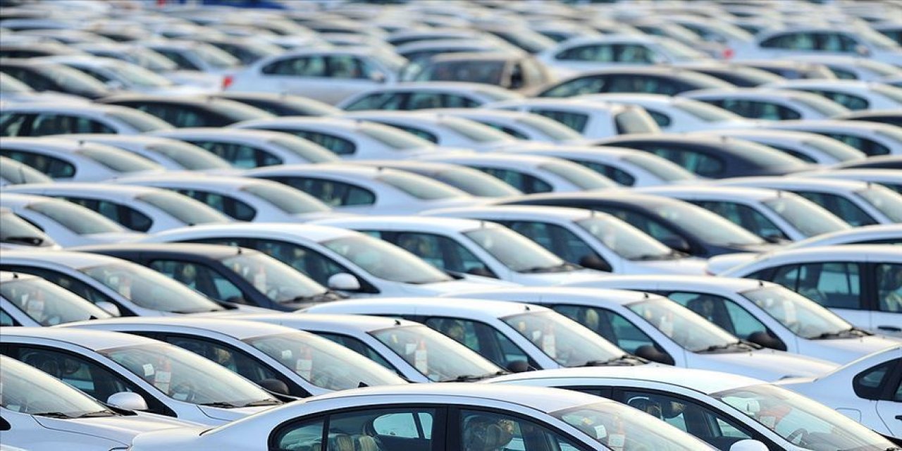 Otomobil ve hafif ticari araç toplam pazarı ekimde yüzde 93 büyüdü