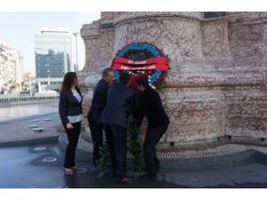 Öğretmenler Günü Dolayısıyla Taksim’de Tören Yapıldı