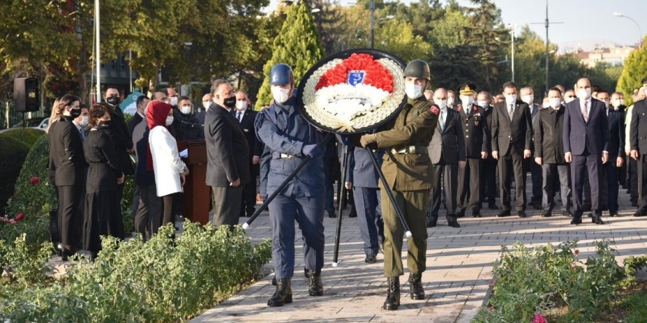Konya’da 10 Kasım Atatürk’ü anma töreni düzenlendi