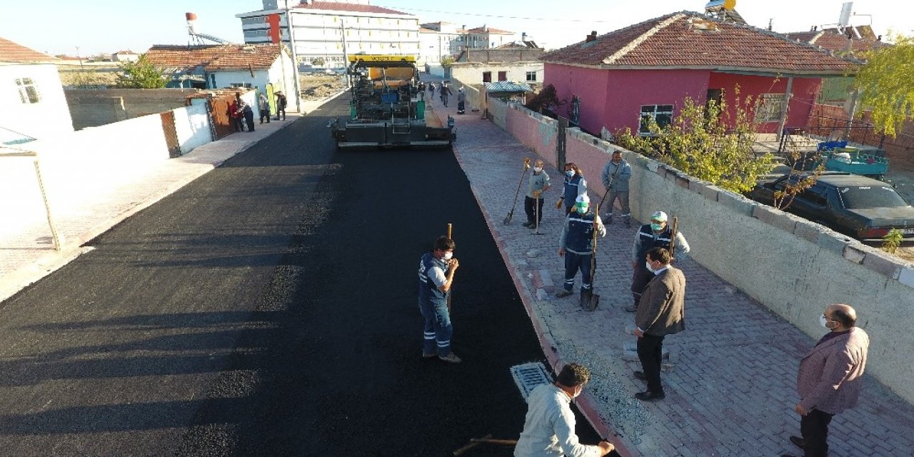 Karatay’da 200 bin ton asfalt hedefi aşıldı
