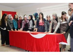 35 Öğretmen Yemin Etti