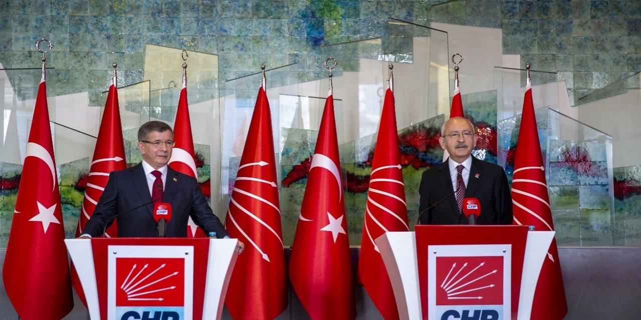 Gelecek ve CHP'den ortak açıklama: Yeni Anayasa'ya ihtiyaç var