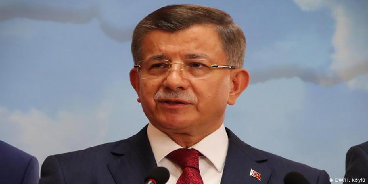 Davutoğlu, Erdoğan'a seslendi: "Ülkeyi sen mi Bahçeli mi yönetiyor?"