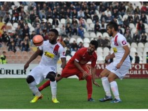 Balıkesirspor-mersin İdmanyurdu Beraberliği İkisine De Yaramadı