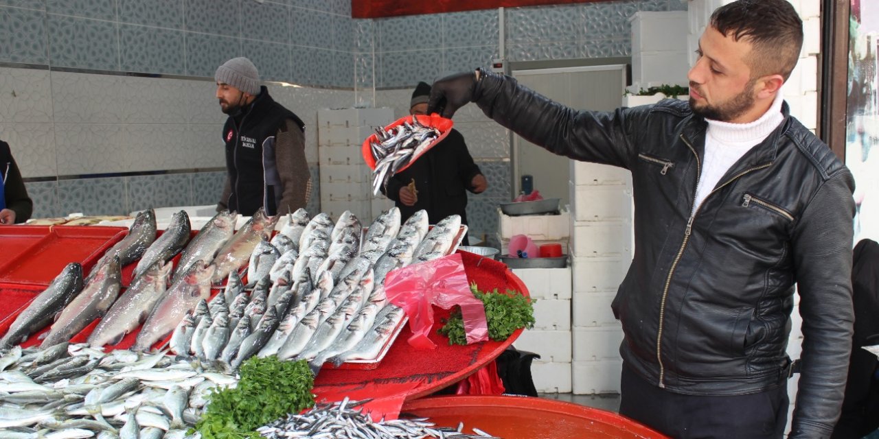 Konya’da balık fiyatları düştü