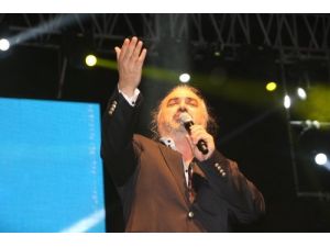 Hamsi Festivali, Volkan Konak Konseri İle Sona Erdi