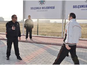 Polise biber gazı kullanma dersi