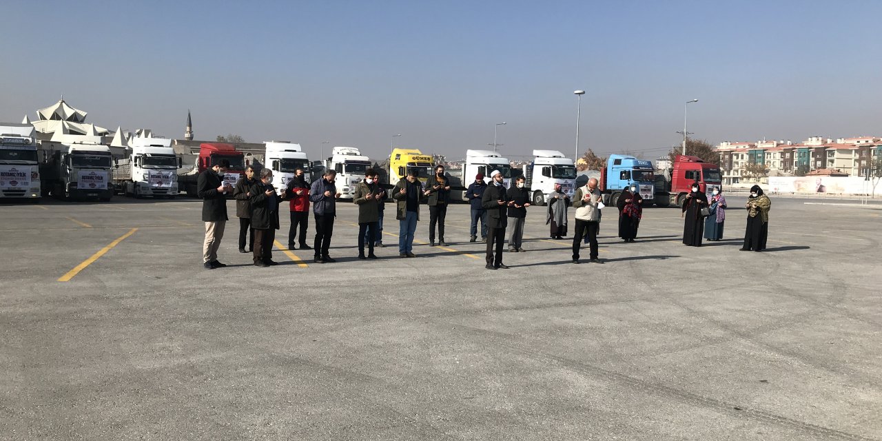 Konya'dan Suriye'ye 28 yardım TIR'ı gönderildi
