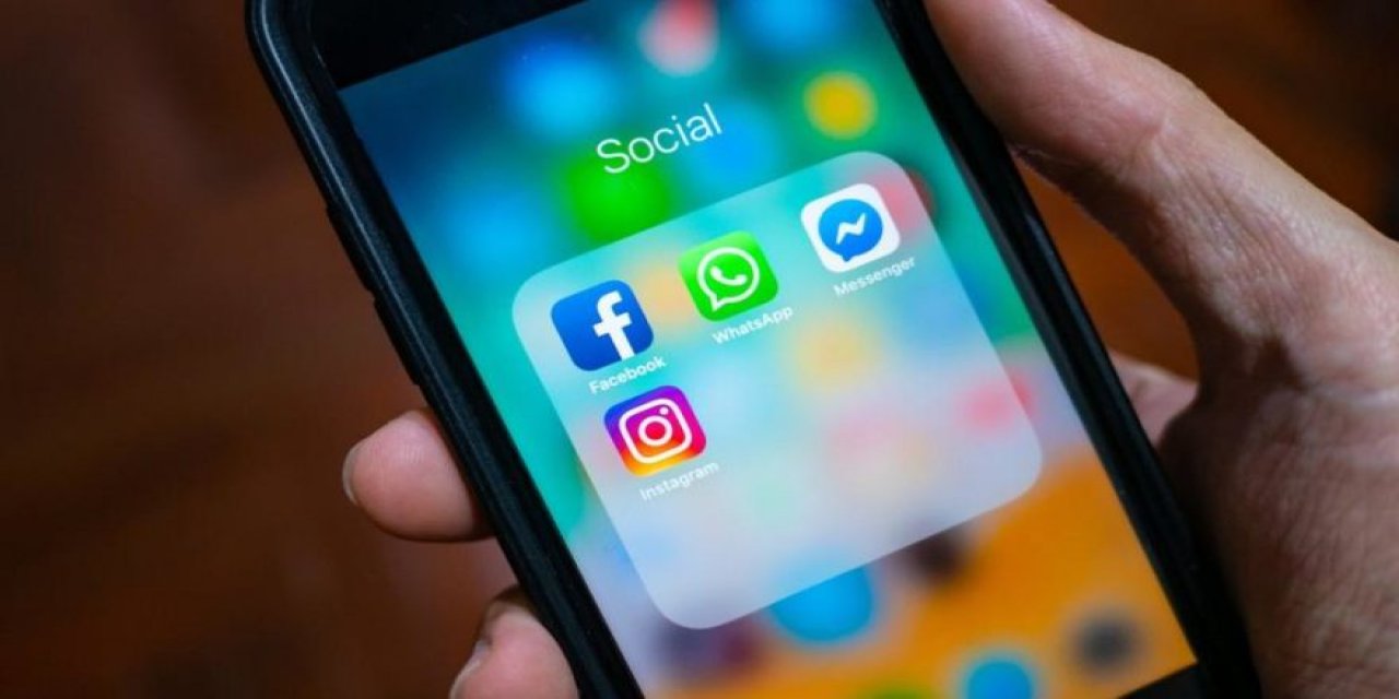 Facebook duyurdu: Messenger ve Instagram çöktü
