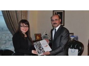 Cdu’nun İlk Türk Asıllı Milletvekili Ytb’yi Ziyaret Etti