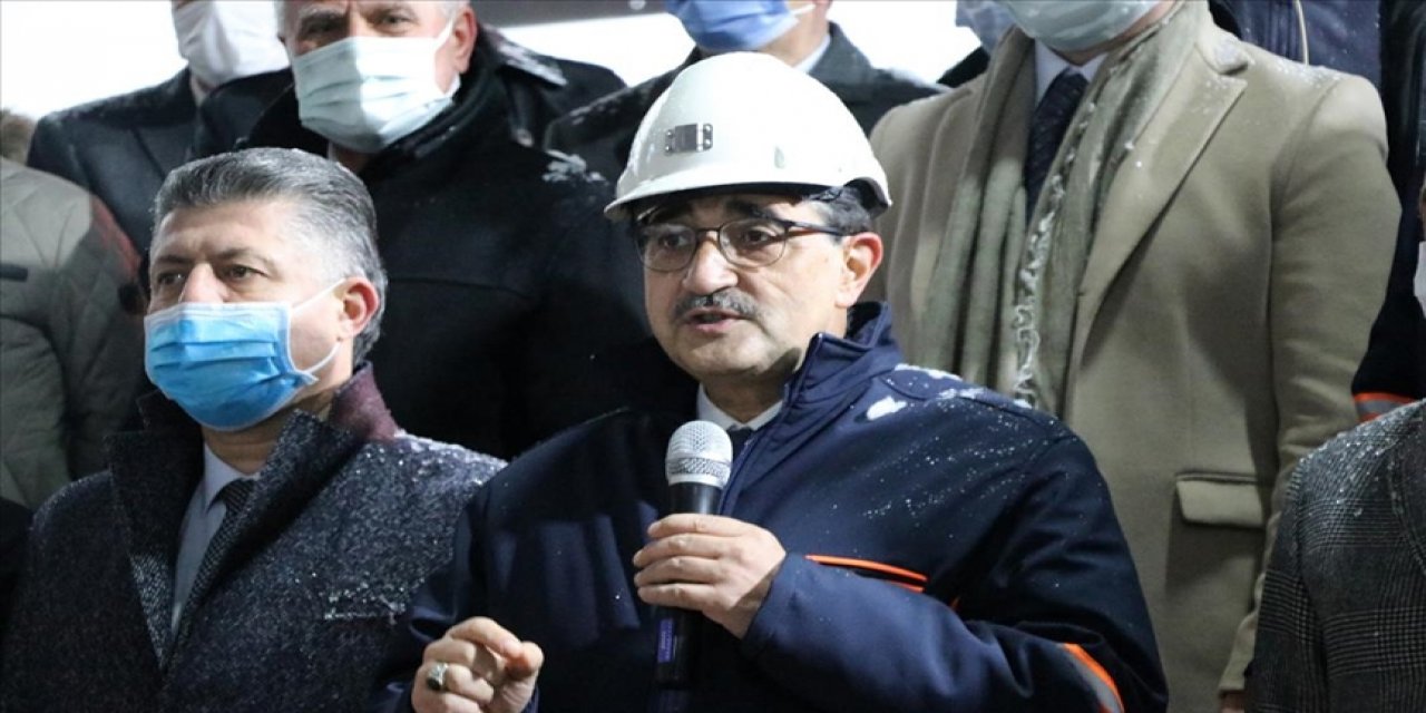 Enerji ve Tabii Kaynaklar Bakanı Dönmez: Kömürün karası altının parıltısından daha değerli