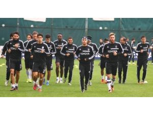 Beşiktaş, Fenerbahçe Maçı Hazırlıklarına Başladı