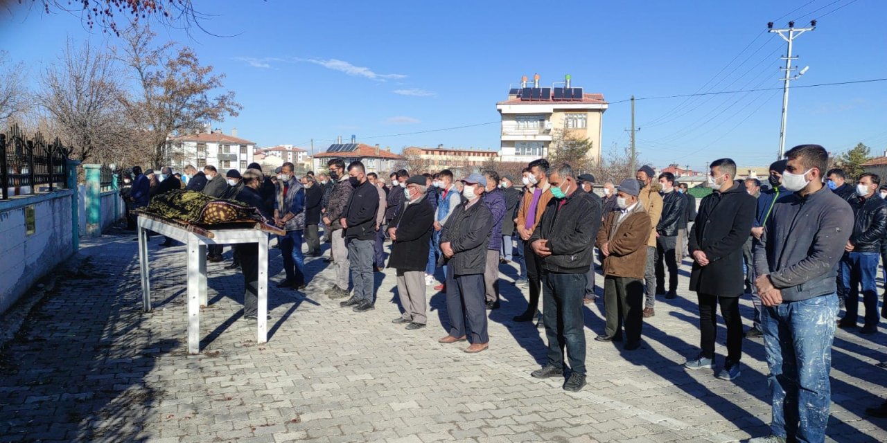 İşe başlayacağı gün kazada ölen Gökhan Dinç, toprağa verildi