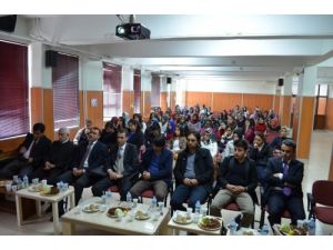 Lise Son Sınıf Öğrencilerine Meslek Seçimi Semineri
