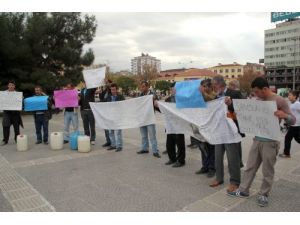 Su Sıkıntısı Çeken Köylüler Eylem Yaptı