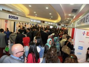 İşkur Fuarına İşveren Ve İş Arayanlar Yoğun İlgi Gösterdi