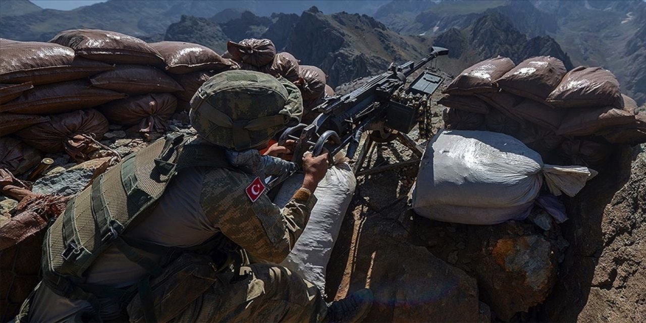 Pençe Kaplan bölgesinde eylem hazırlığındaki 6 PKK'lı terörist etkisiz hale getirildi