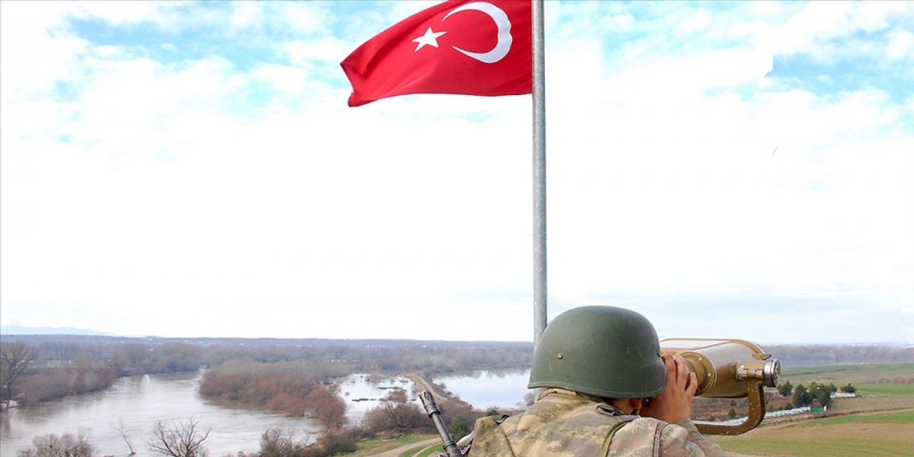 Yunanistan'a geçmeye çalışan 4'ü FETÖ, biri PKK mensubu 10 kişi yakalandı