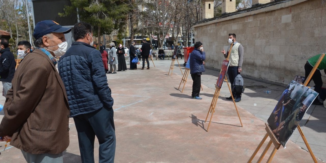 İHH Çin mallarına  boykot çağrısı yaptı