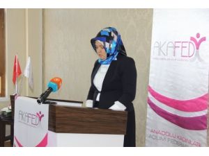 21 Kadın Derneğinden 'Dershane Kapatma' Tepkisi