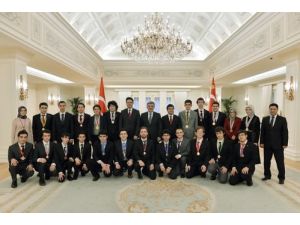 Çankaya Köşkü, Bilim Olimpiyatı’nda Dereceye Giren Öğrencileri Ağırladı