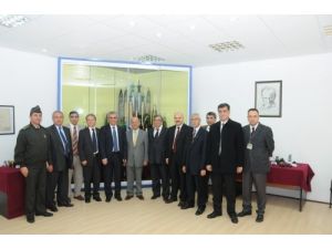 Vali Kolat Mkek Fabrikalarını İnceledi