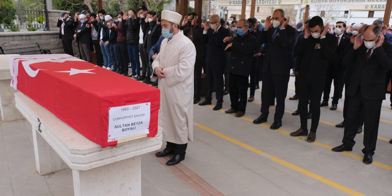Cumhuriyet Savcısı Sultan Beyza Boyalı Konya'da defnedildi
